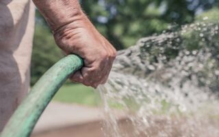 sposoby na słabe ciśnienei wody w ogrodzie